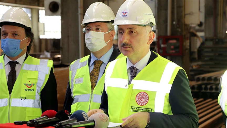 Bakan Karaismailoğlu: 2023'te demir yolu ağımızı 16 bin 675 kilometreye çıkaracağız