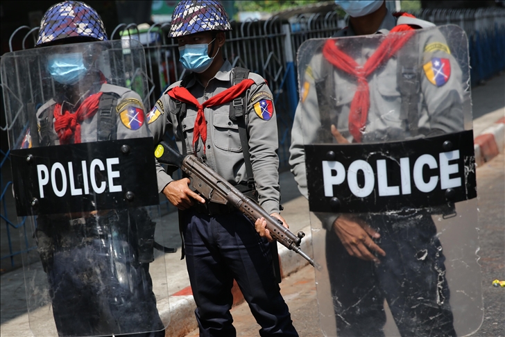 12 polisi di Chin, Myanmar, membelot rezim kudeta