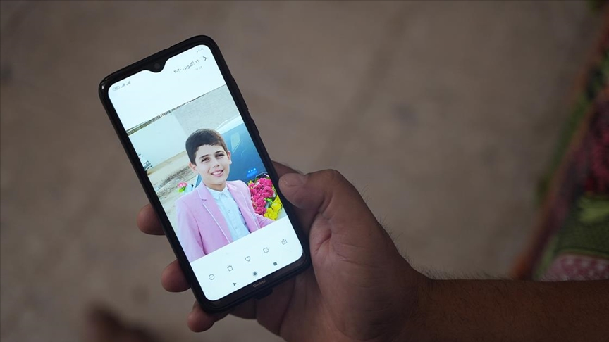 الطفل "حمزة".. خرج بحثًا عن ورق عنب فعاد شهيدا (تقرير)