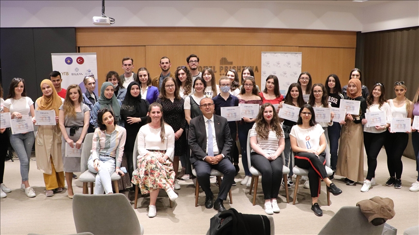 Kosovë, mbahet programi përmbyllës i Shkollës Rinore Ballkanike
