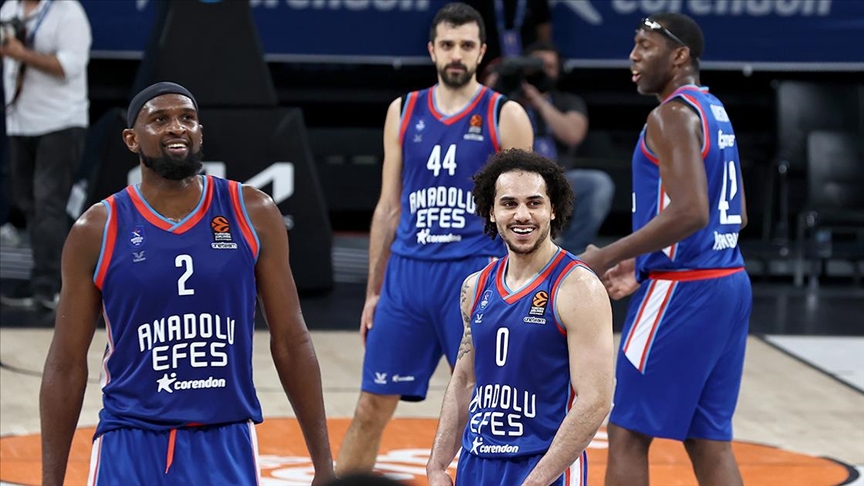 Anadolu Efes Avrupa Da Yarim Kalan Hikayeyi Tamamlamak Istiyor