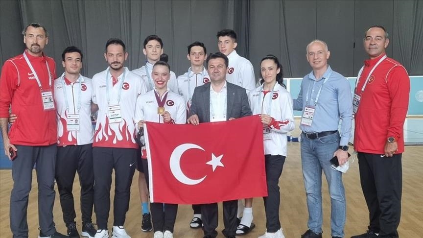 La gymnaste turque Onbasi remporte la médaille d'or aux championnats du monde