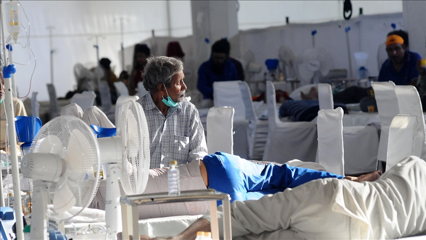 Hindistan'da Kovid-19 nedeniyle son 24 saatte 3 bin 660 kişi öldü