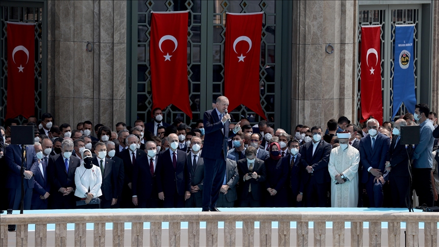 أردوغان: لن يتوقف الأذان بـ"مسجد تقسيم" حتى قيام الساعة