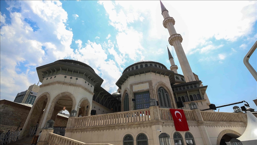 Turquía inaugura la mezquita Taksim en Estambul