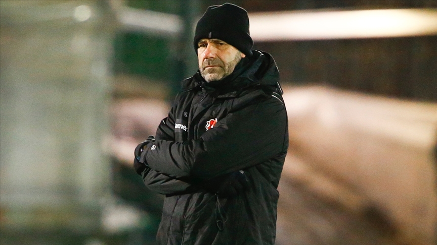 Olympique Lyon'un yeni teknik direktörü Peter Bosz oldu