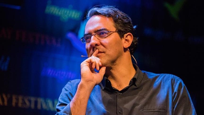 Colombian author underlines importance of past regarding unrest in his country