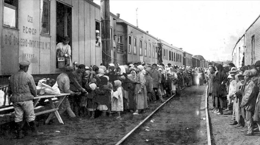 Уникальные документы 100-летней давности выставили в Павлодаре