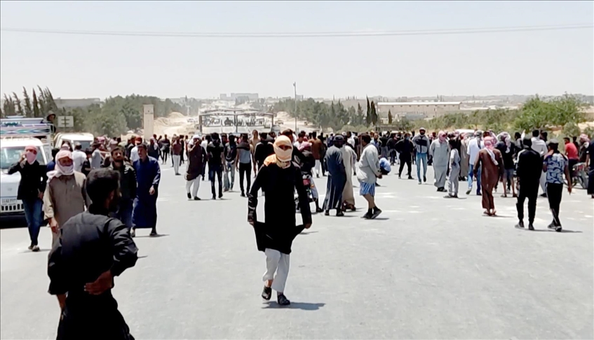 منبج السورية.. تواصل التظاهرات الرافضة للتجنيد القسري
