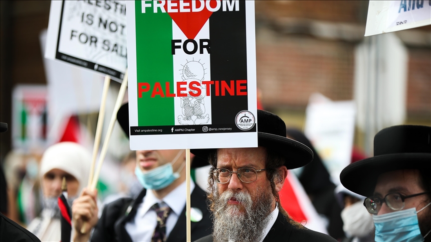 Jewish historian suggests 2-state solution to Palestinian-Israeli conflict 
