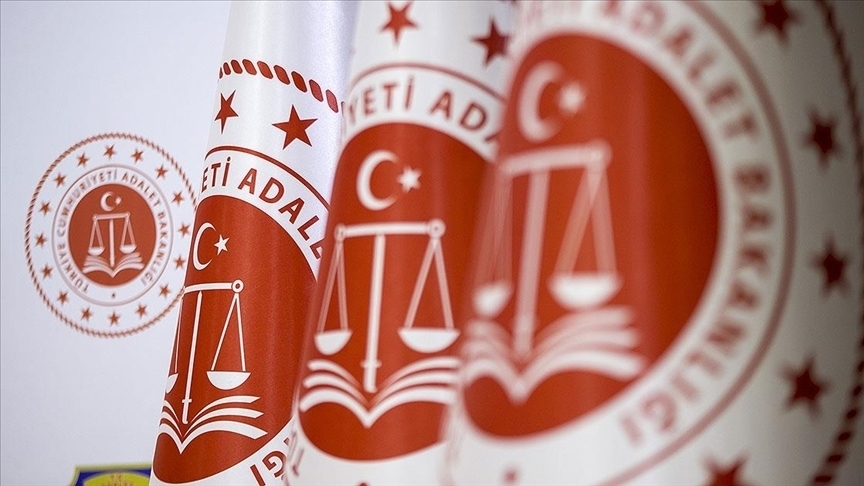 Profesör ve doçentler temel eğitimden muaf tutularak bilirkişi olabilecek