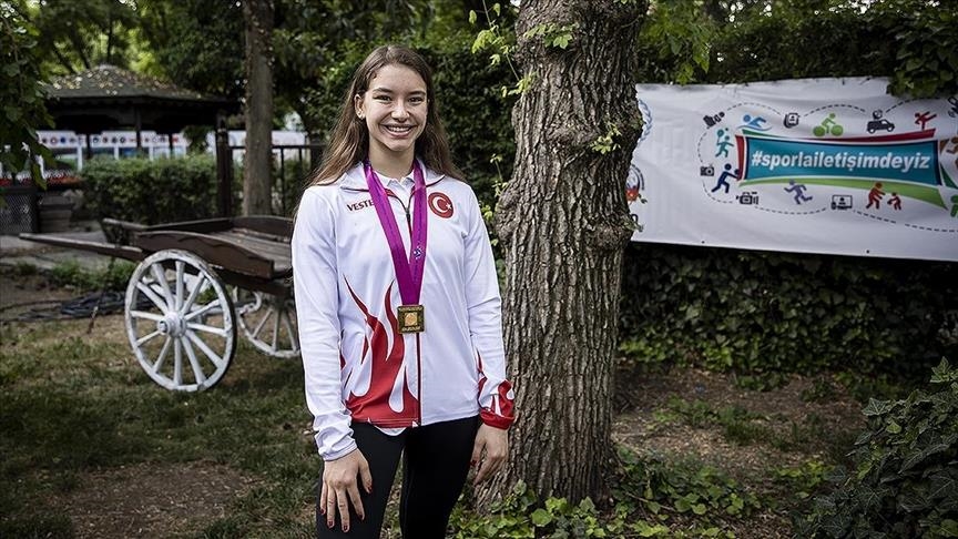 World champion gymnast Ayse Begum Onbasi dedicates gold to Turkish women