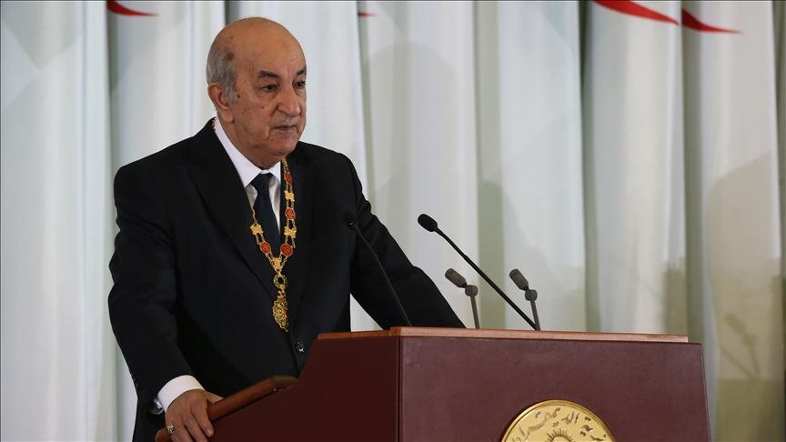 Presidente de Argelia pide que Francia reconozca sus crímenes durante la colonización