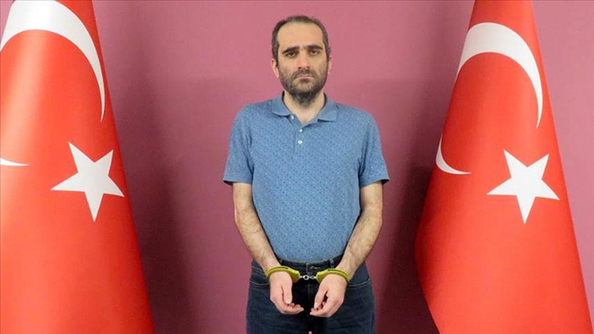 FETÖ elebaşı Fetullah Gülen'in yeğeni Selahaddin Gülen, 'silahlı terör örgütü yöneticiliği' suçundan tutuklandı