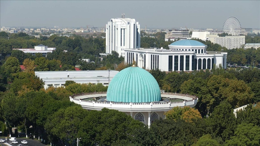 В Узбекистане планируют приватизировать сотни гособъектов