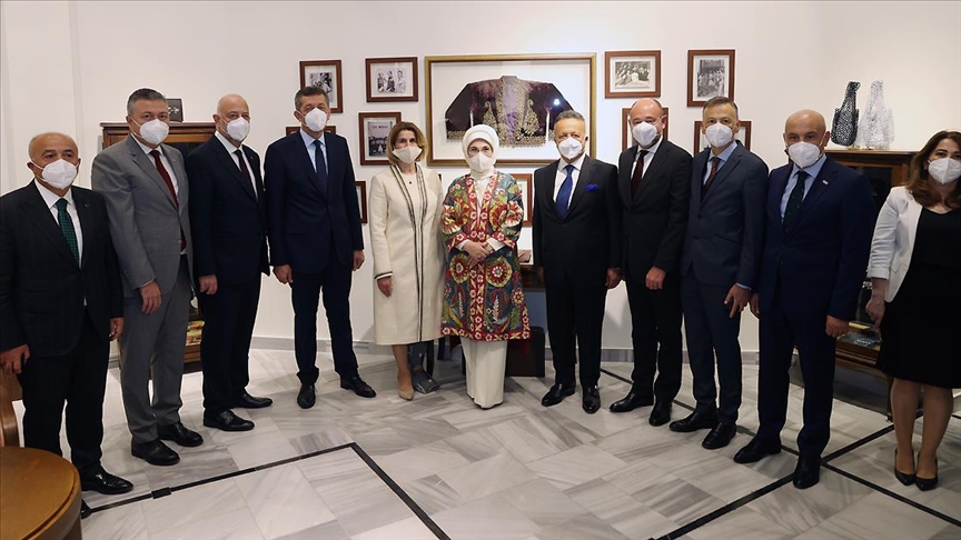 Emine Erdoğan, olgunlaşma enstitülerinin markası 'Bohça' ile Olgunlaşma Akademisi'nin açılışına katıldı