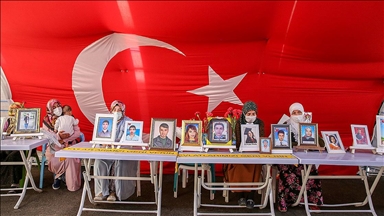 Diyarbakır anneleri evlatlarını terörün pençesinden kurtarmakta kararlı
