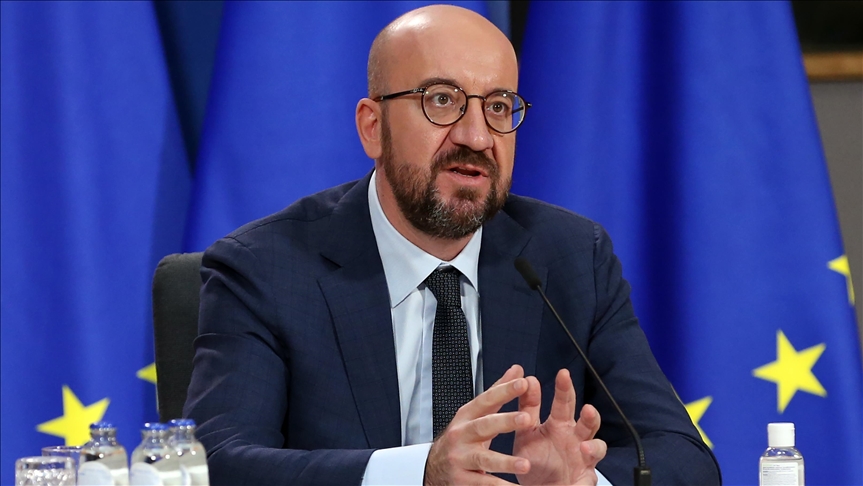 Top EU official holds talk with Russian president over phone