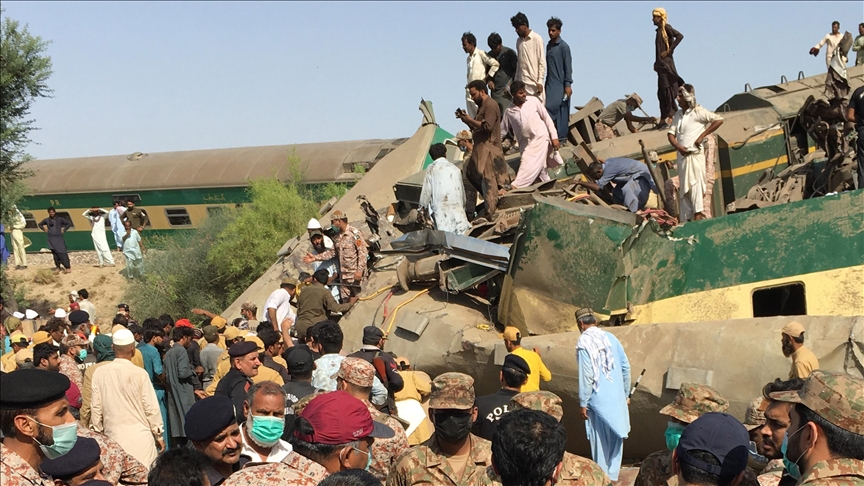 UPDATE - Pakistan: U sudaru vozova poginulo 45 osoba