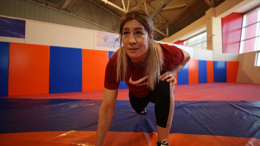 Milli güreşçi Yasemin Adar'ın hedefi olimpiyat şampiyonluğu