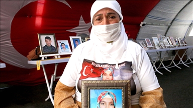 'Bütün anneler bize destek versin, çocukları dağdan indirelim'