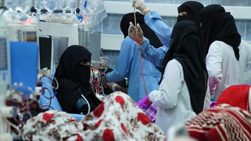 Yemen'in Husilerin ablukası altındaki Taiz kentinde diyaliz makinesi yetersizliği hastaları sıkıntıya sokuyor