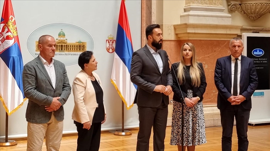 Skupština Srbije: Usvajanje rezolucije o genocidu u Srebrenici preduslov za mir