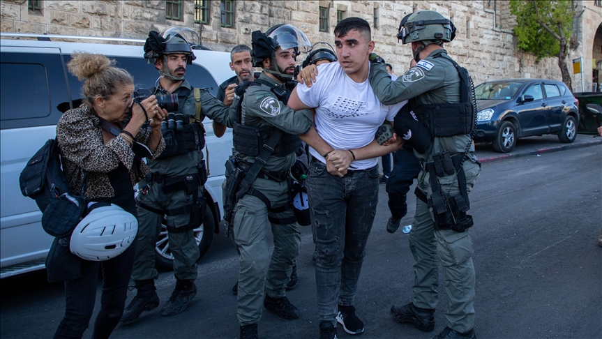 إسرائيل تقمع مقدسيين تصدوا لعضو كنيست حاول اقتحام باب العامود
