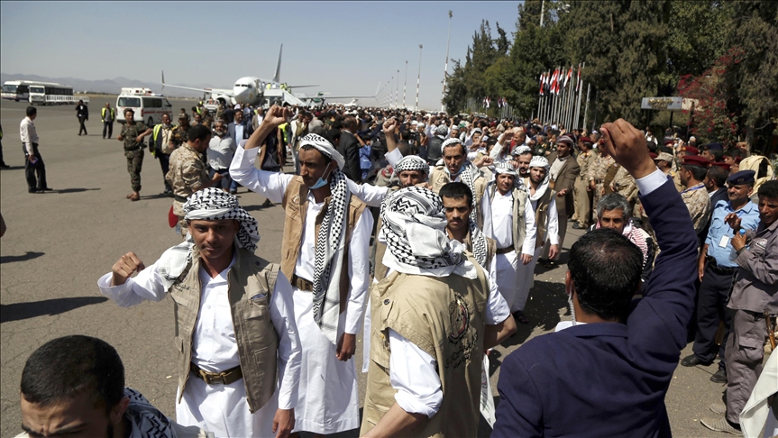 Yemeni government, Houthis exchange prisoners