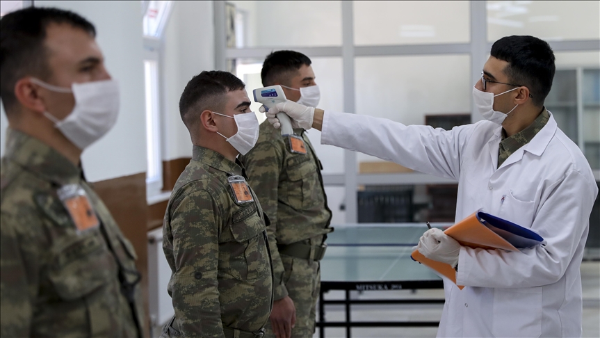 TSK, koronavirüsle mücadelesine 'katı ve sert' tedbirlerle devam ediyor