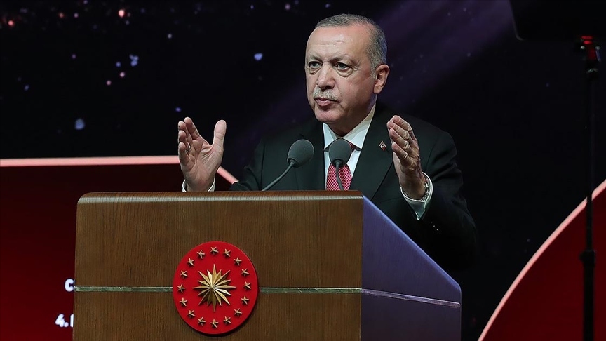 Cumhurbaşkanı Erdoğan: Fikir adamlarımız yeniden diriliş ve yükseliş için bize yol gösteriyor