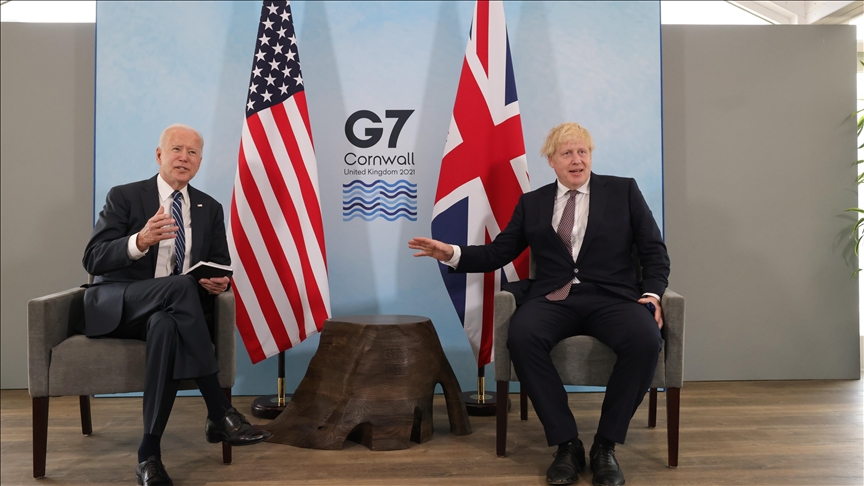 UK premier meets US president on eve of G7 summit