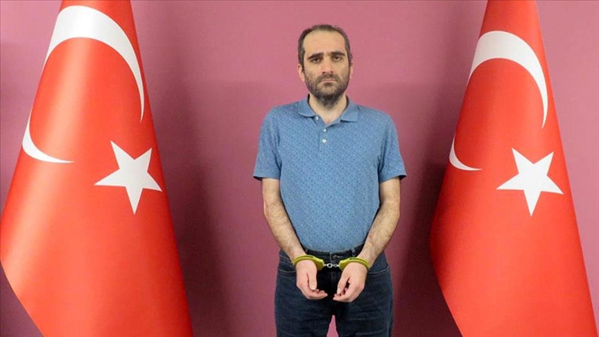 MİT operasyonuyla yakalanan FETÖ elebaşının yeğeni Selahaddin Gülen 'cinsel istismar' suçundan tutuklandı