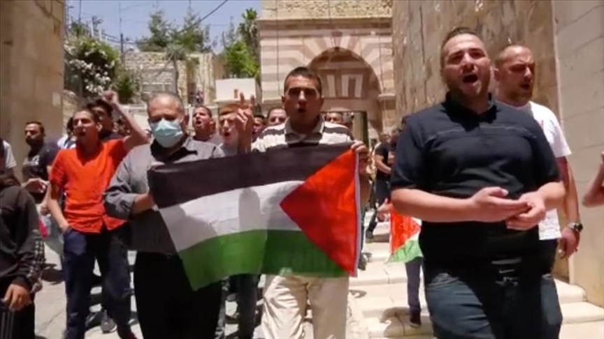 فلسطينيون ينددون بمنع إسرائيل رفع الأذان في المسجد الإبراهيمي