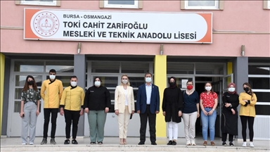 Meslek liseliler yardımlaşma kültürünü gönüllere dokunarak öğreniyor