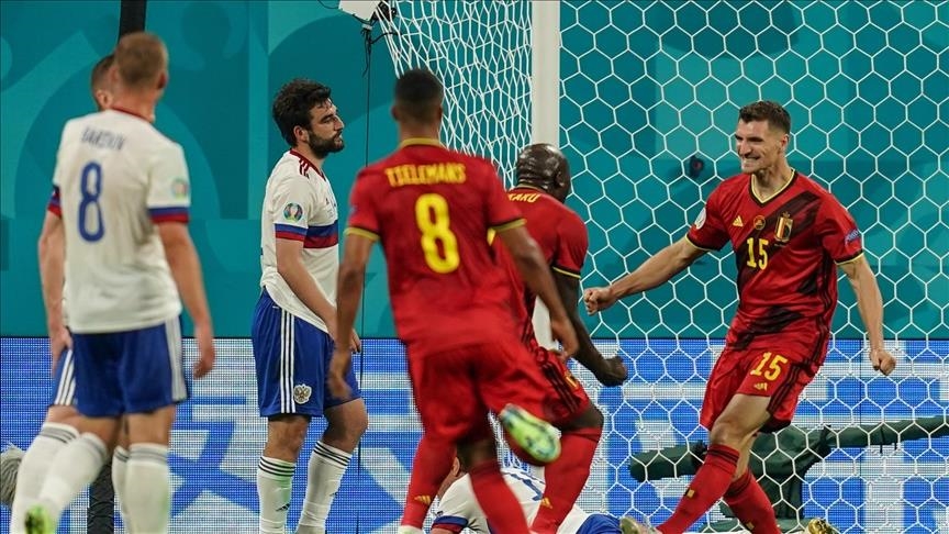 Belgium ease past Russia in EURO game