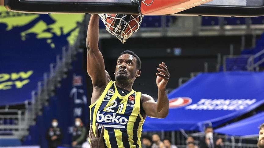 Dyshawn Pierre extends contract with Fenerbahce Beko