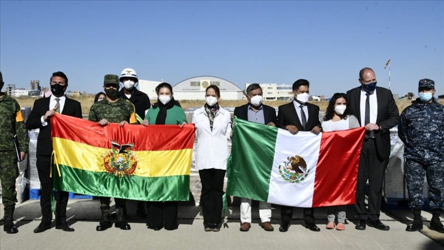 Bolivia recibe donación mexicana de 150.000 vacunas de AstraZeneca contra la COVID-19