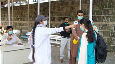 Pakistan records lowest daily COVID-19 cases since February