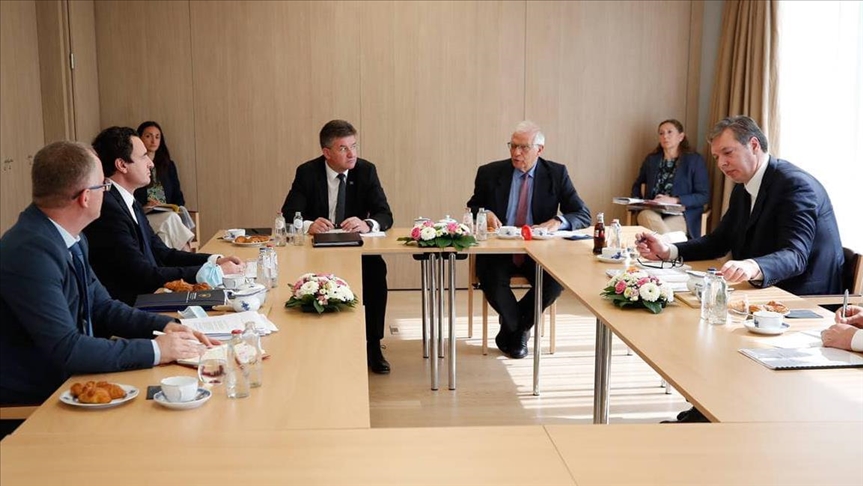 Kurti pas takimit me Vuçiçin: Tri nga katër propozimet tona u refuzuan