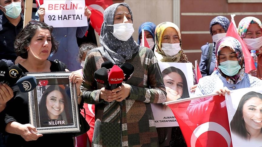 Woman whose daughter was kidnapped by PKK in Germany visits protest in Turkey