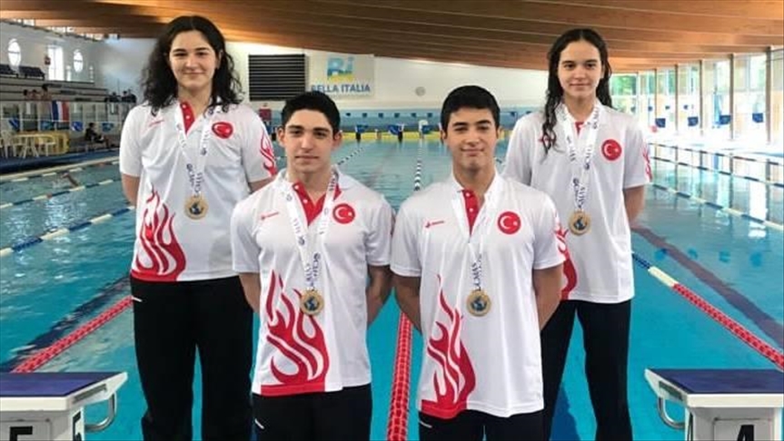 السباحة بالزعانف.. منتخب تركيا للشباب يحرز بطولة العالم