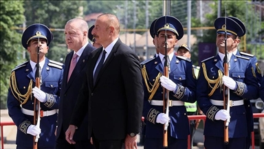ئازەربایجان.. عەلییێڤ لە رێوڕەسمێکی فەرمیدا لە شوشا پێشوازی ئەردۆغان کرد