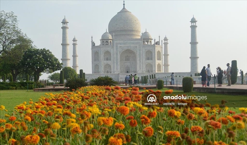 Taj Mahal nakon dva mjeseca ponovo otvoren za turističke posjete 