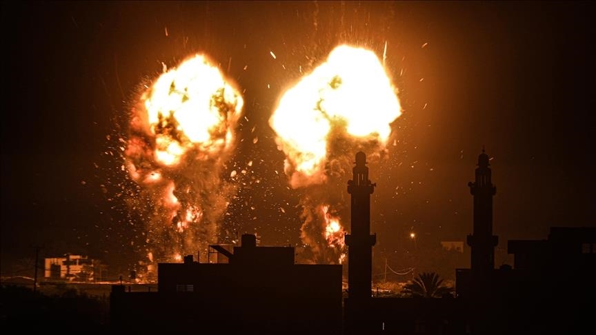  L'aviation israélienne bombarde le sud de la Bande de Gaza
