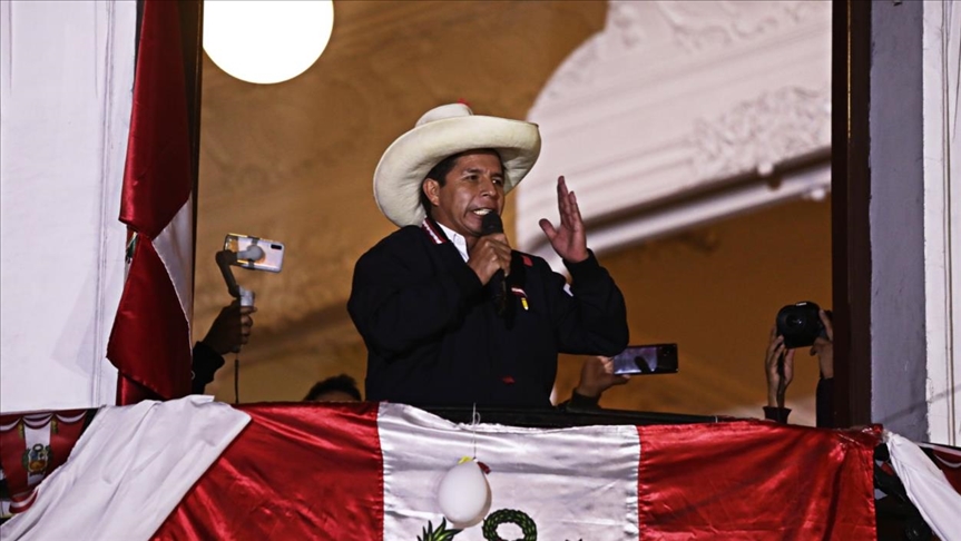 Pedro Castillo se impone ante Keiko Fujimori en Perú con el 100% de las actas electorales escrutadas