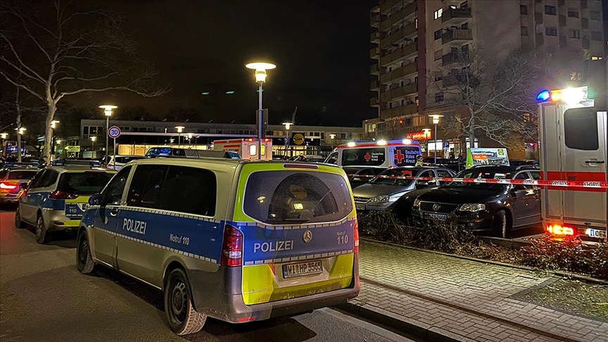 Almanya'da şüpheli 13 polisin Hanau'daki katliamın yaşandığı gece görevde olduğu ortaya çıktı
