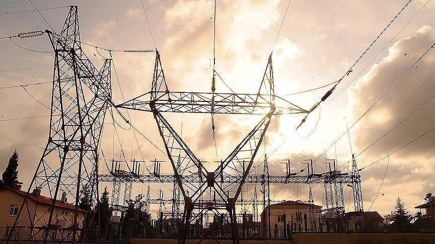 الجزائر تبدأ إمداد ليبيا بالكهرباء عبر الشبكة التونسية