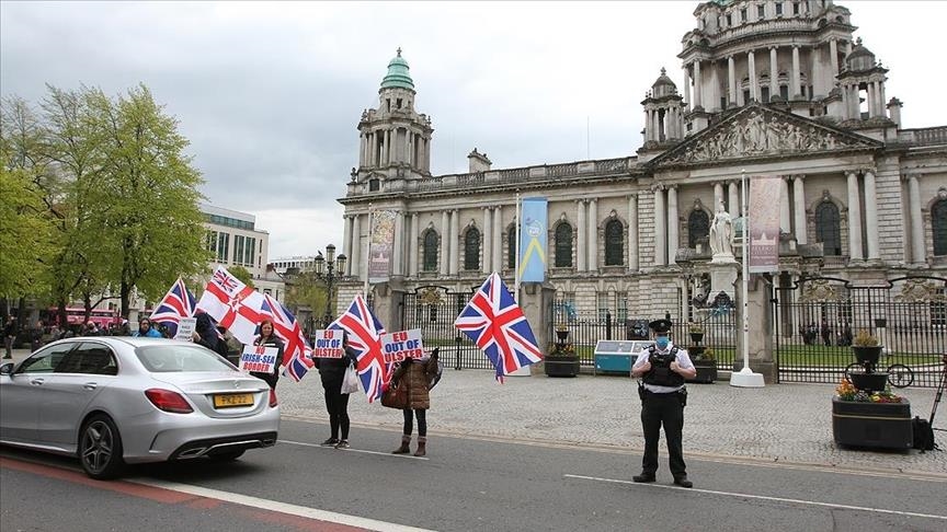 Aumentan las tensiones en Irlanda del Norte por relaciones entre la Unión Europea y Reino Unido
