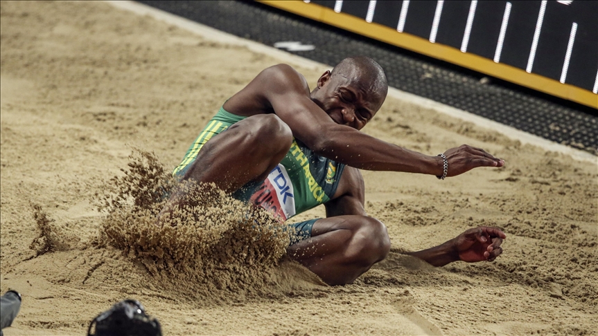 Uzun atlamada olimpiyat madalyalı Luvo Manyonga'ya 4 yıl men cezası verildi